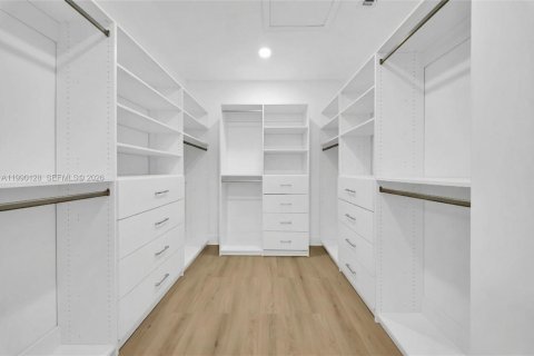 Touwnhouse à vendre à Miami, Floride: 3 chambres, 227.15 m2 № 2057891 - photo 3