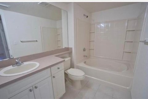 Adosado en alquiler en Coral Springs, Florida, 2 dormitorios, 117.8 m2 № 2270826 - foto 12