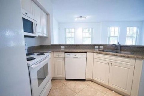 Adosado en alquiler en Coral Springs, Florida, 2 dormitorios, 117.8 m2 № 2270826 - foto 3
