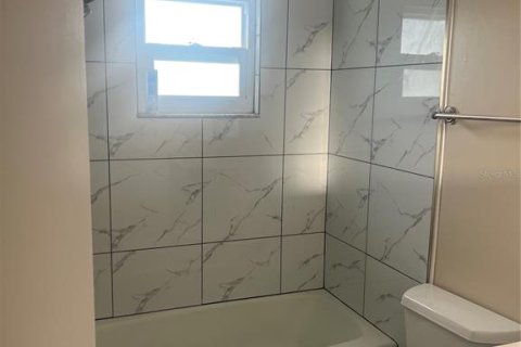 Touwnhouse à louer à Clearwater, Floride: 2 chambres, 328.5 m2 № 2405579 - photo 3