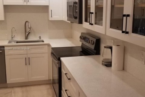 Copropriété à louer à Hallandale Beach, Floride: 2 chambres, 118.91 m2 № 1997411 - photo 6