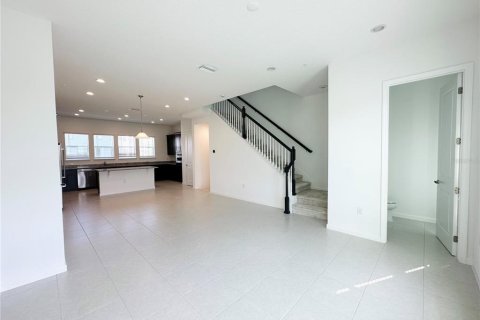 Touwnhouse à louer à Orlando, Floride: 4 chambres, 165.46 m2 № 2435052 - photo 5