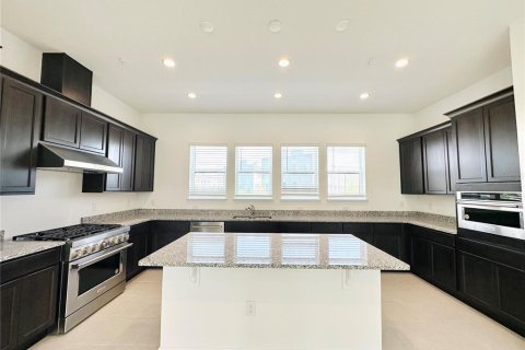 Touwnhouse à louer à Orlando, Floride: 4 chambres, 165.46 m2 № 2435052 - photo 7