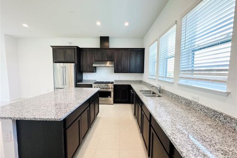 Touwnhouse à louer à Orlando, Floride: 4 chambres, 165.46 m2 № 2435052 - photo 10