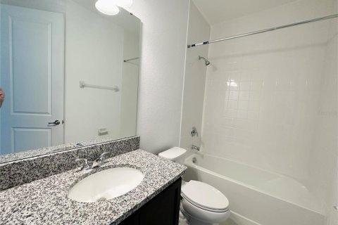 Touwnhouse à louer à Orlando, Floride: 4 chambres, 165.46 m2 № 2435052 - photo 22