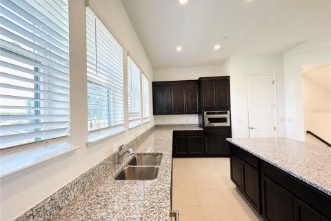 Touwnhouse à louer à Orlando, Floride: 4 chambres, 165.46 m2 № 2435052 - photo 9