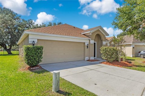 Villa ou maison à vendre à Riverview, Floride: 4 chambres, 179.86 m2 № 2419642 - photo 3