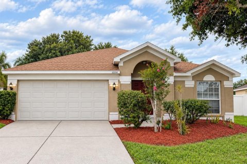Villa ou maison à Riverview, Floride 4 chambres, 179.86 m2 № 2419642