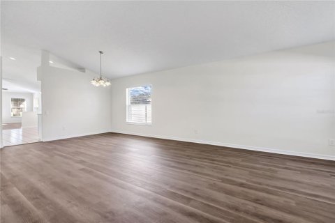 Villa ou maison à vendre à Riverview, Floride: 4 chambres, 179.86 m2 № 2419642 - photo 4