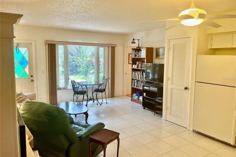 Condo in Clearwater, Florida, 2 bedrooms  № 1829445 - photo 9