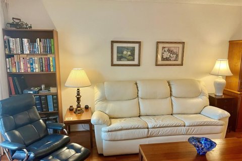 Condo in Clearwater, Florida, 2 bedrooms  № 1829445 - photo 11
