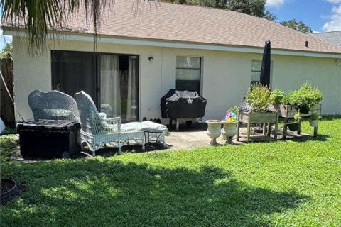 House in Oviedo, Florida 3 bedrooms, 141.03 sq.m. № 1880944 - photo 22