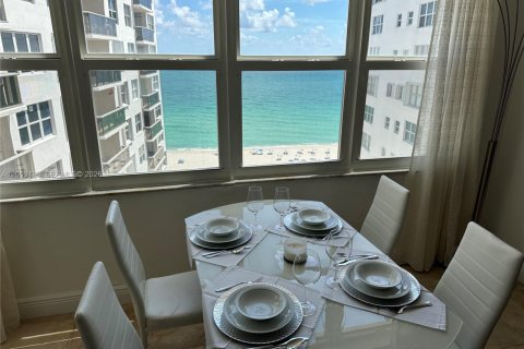 Condo à Miami Beach, Floride, 2 chambres № 2146449