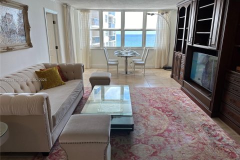 Copropriété à louer à Miami Beach, Floride: 2 chambres, 93.83 m2 № 2146449 - photo 5