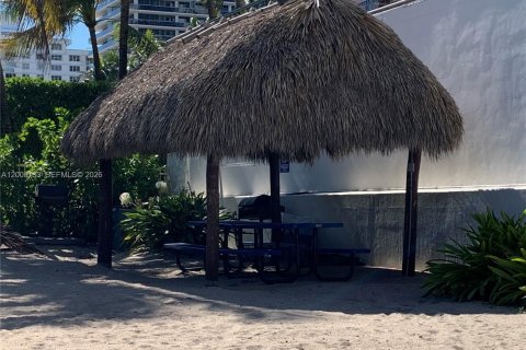Copropriété à louer à Miami Beach, Floride: 2 chambres, 93.83 m2 № 2146449 - photo 17