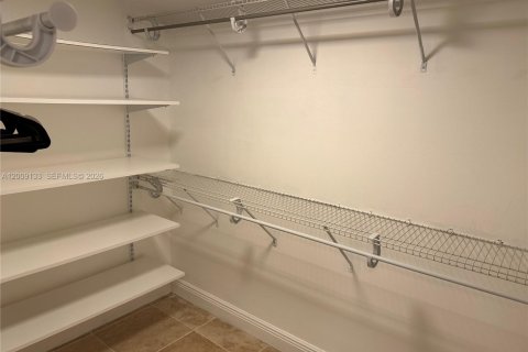 Copropriété à louer à Miami Beach, Floride: 2 chambres, 93.83 m2 № 2146449 - photo 12