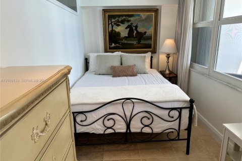Copropriété à louer à Miami Beach, Floride: 2 chambres, 93.83 m2 № 2146449 - photo 9
