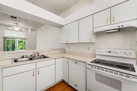 Купить виллу или дом в Гудзон, Флорида 7 комнат, 91.6м2, № 2149604 - фото 13