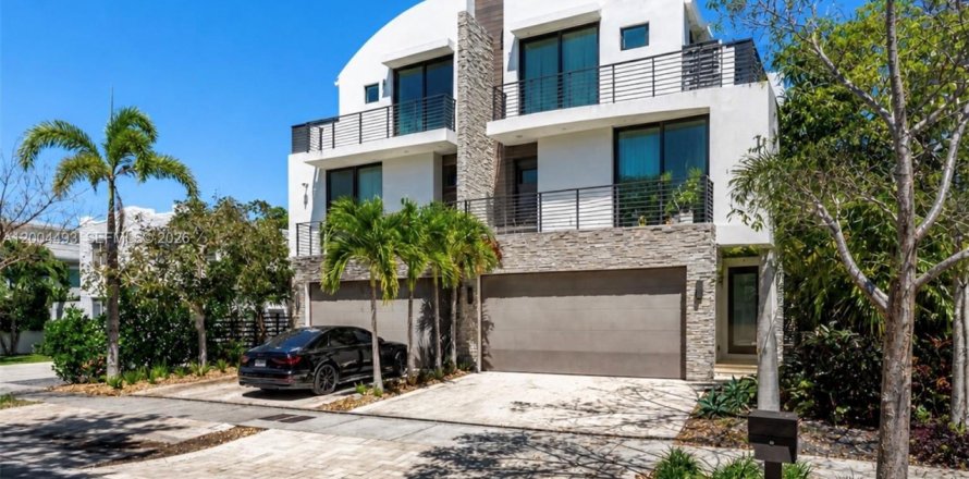 Townhouse in Fort Lauderdale, Florida 4 bedrooms, 269.51 sq.m. № 2074627
