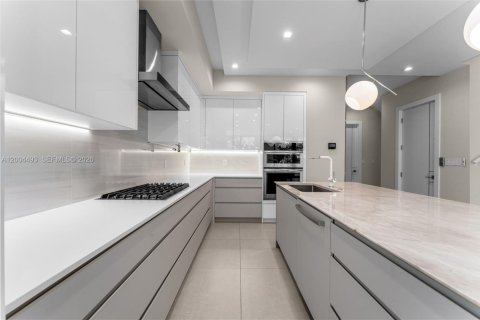 Townhouse in Fort Lauderdale, Florida 4 bedrooms, 269.51 sq.m. № 2074627 - photo 5