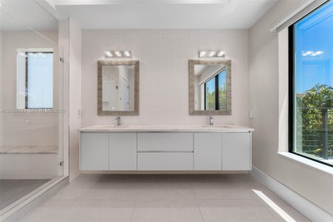 Townhouse in Fort Lauderdale, Florida 4 bedrooms, 269.51 sq.m. № 2074627 - photo 15
