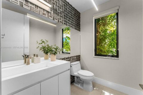 Townhouse in Fort Lauderdale, Florida 4 bedrooms, 269.51 sq.m. № 2074627 - photo 10
