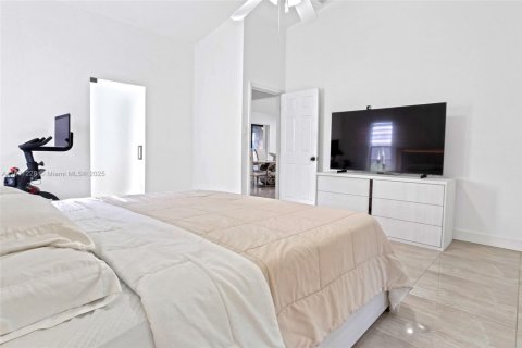 Купить виллу или дом в Тамарак, Флорида 3 спальни, 184.69м2, № 1991942 - фото 22