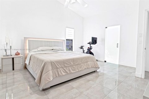 Купить виллу или дом в Тамарак, Флорида 3 спальни, 184.69м2, № 1991942 - фото 21