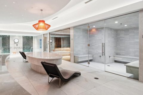 Condominio en alquiler en Miami, Florida, 41.06 m2 № 2011261 - foto 17