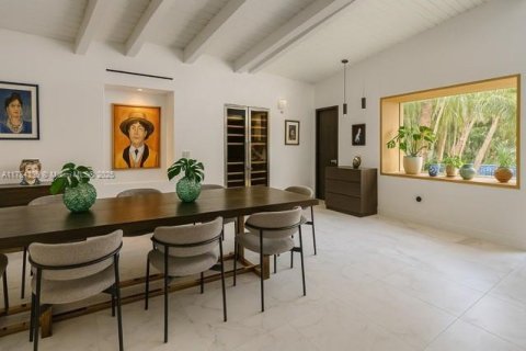 Casa en venta en Miami, Florida, 4 dormitorios, 320.88 m2 № 1701846 - foto 8
