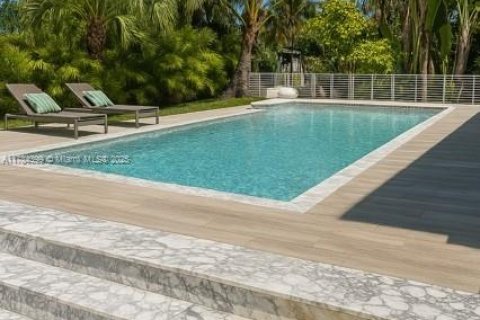 Casa en venta en Miami, Florida, 4 dormitorios, 320.88 m2 № 1701846 - foto 5