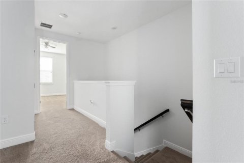 Townhouse in Orlando, Florida 3 bedrooms, 179.02 sq.m. № 2214115 - photo 9