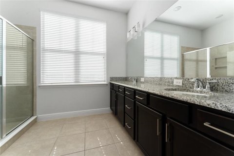 Townhouse in Orlando, Florida 3 bedrooms, 179.02 sq.m. № 2214115 - photo 10