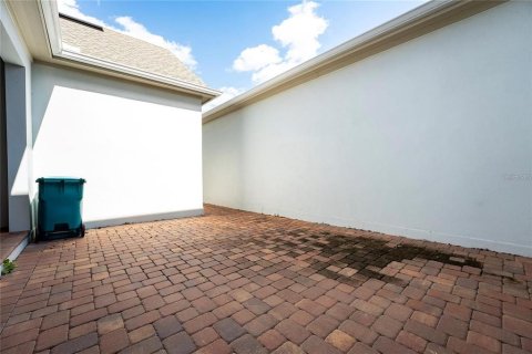 Townhouse in Orlando, Florida 3 bedrooms, 179.02 sq.m. № 2214115 - photo 14