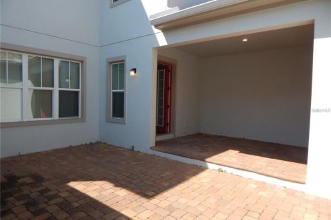 Townhouse in Orlando, Florida 3 bedrooms, 179.02 sq.m. № 2214115 - photo 13