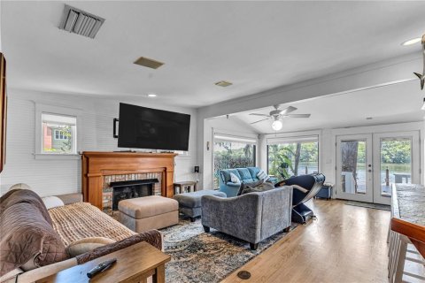 Villa ou maison à vendre à Astor, Floride: 2 chambres, 149.76 m2 № 2199413 - photo 16
