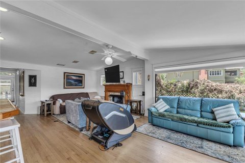 Villa ou maison à vendre à Astor, Floride: 2 chambres, 149.76 m2 № 2199413 - photo 17