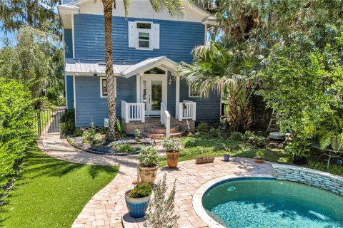 Villa ou maison à vendre à Astor, Floride: 2 chambres, 149.76 m2 № 2199413 - photo 4