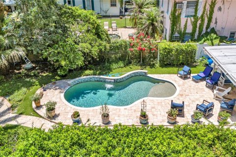 Villa ou maison à vendre à Astor, Floride: 2 chambres, 149.76 m2 № 2199413 - photo 3