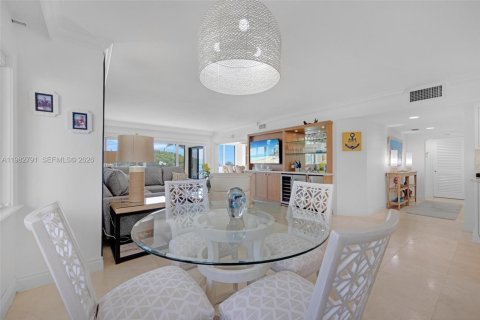 Купить кондоминиум в Ки-Ларго, Флорида 4 спальни, 183.02м2, № 2045311 - фото 5