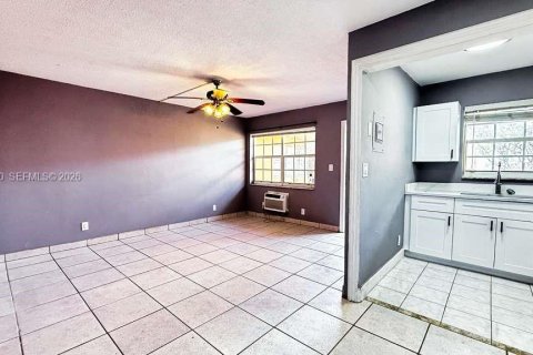 Copropriété à louer à Hollywood, Floride: 1 chambre, 47.66 m2 № 2040973 - photo 7