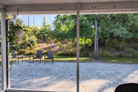 House in Fort Myers, Florida 3 bedrooms, 133.41 sq.m. № 2028428 - photo 22