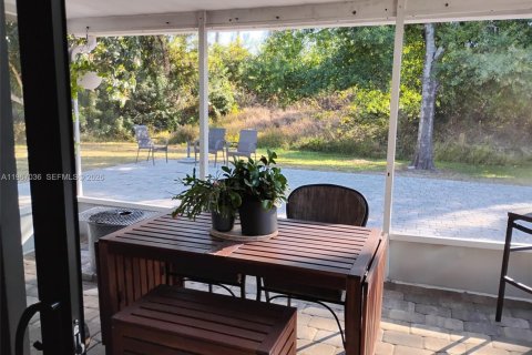 House in Fort Myers, Florida 3 bedrooms, 133.41 sq.m. № 2028428 - photo 21