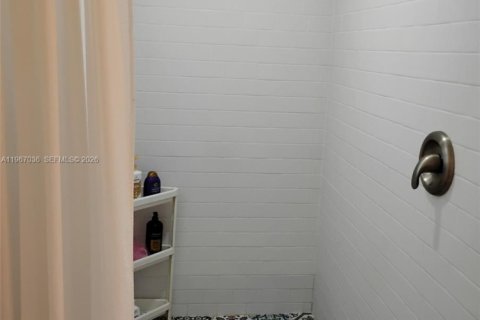 House in Fort Myers, Florida 3 bedrooms, 133.41 sq.m. № 2028428 - photo 6