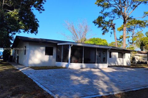 House in Fort Myers, Florida 3 bedrooms, 133.41 sq.m. № 2028428 - photo 23