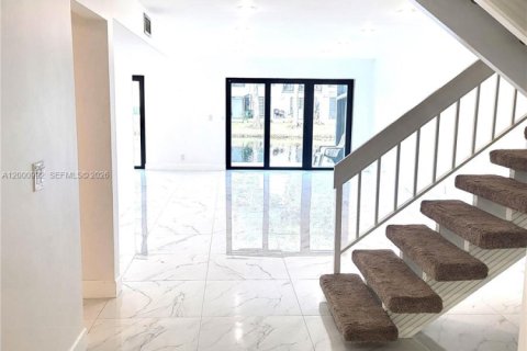 Снять в аренду кондоминиум в Плантация, Флорида 4 спальни, 201.6м2, № 2065320 - фото 12