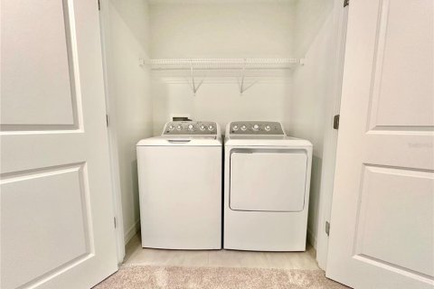 Touwnhouse à louer à Edgewater, Floride: 3 chambres, 148.83 m2 № 1915502 - photo 18