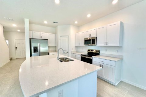 Touwnhouse à louer à Edgewater, Floride: 3 chambres, 148.83 m2 № 1915502 - photo 3