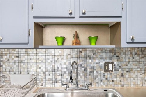 Condo in Saint Petersburg, Florida, 1 bedroom  № 1732646 - photo 12