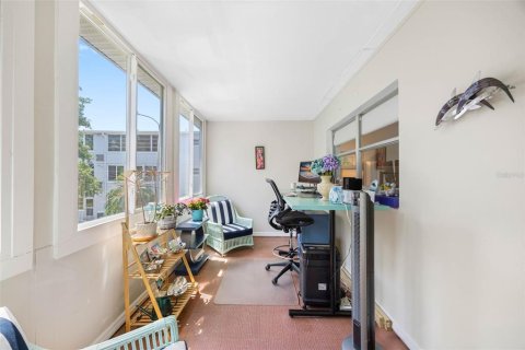 Condo in Saint Petersburg, Florida, 1 bedroom  № 1732646 - photo 26